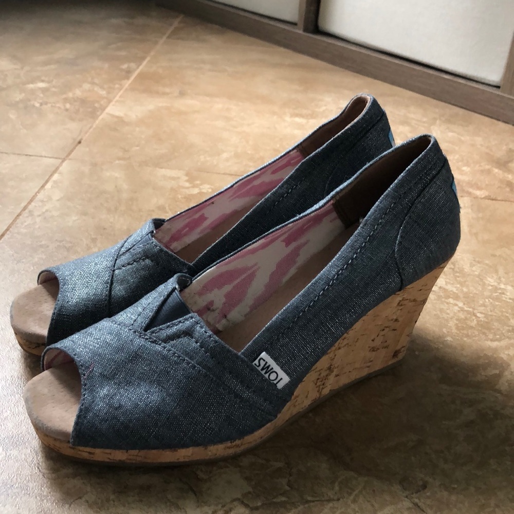 TOMS denim wedges size 8